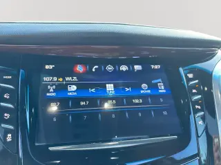 2017 CADILLAC Escalade