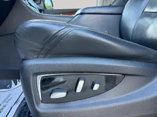 2017 CADILLAC Escalade
