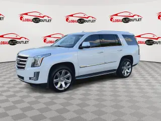 2017 CADILLAC Escalade