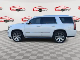 2017 CADILLAC Escalade