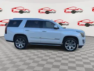 2017 CADILLAC Escalade