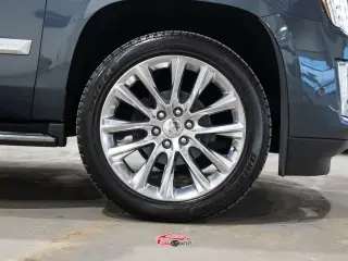 2020 CADILLAC Escalade
