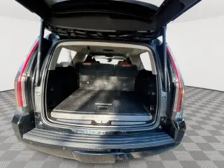 2019 CADILLAC Escalade ESV