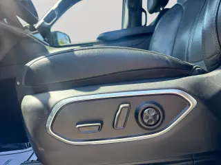 2024 Jeep Wagoneer