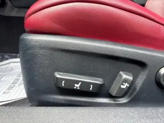 2018 LEXUS IS 300