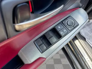 2018 LEXUS IS 300