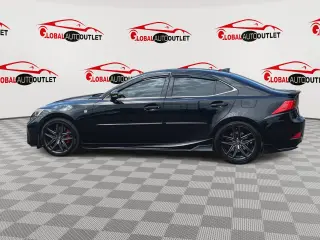 2018 LEXUS IS 300
