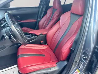 2019 LEXUS UX 200