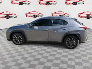 2019 LEXUS UX 200