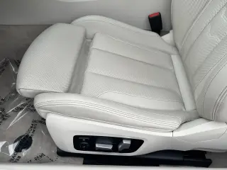 2025 BMW 840i