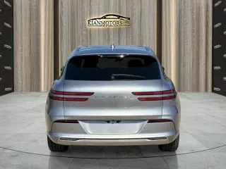 2023 Genesis Electrified GV70