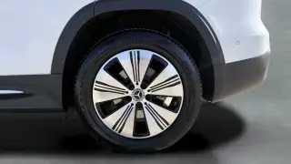 2025 Mercedes-Benz EQB 250+