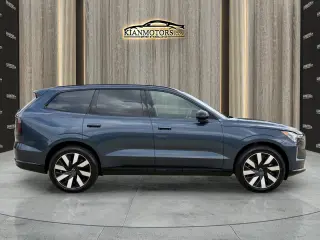 2025 Volvo EX90