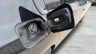 2025 BMW 740i