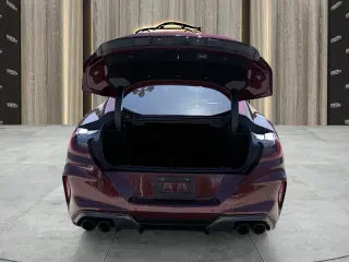 2020 BMW M8