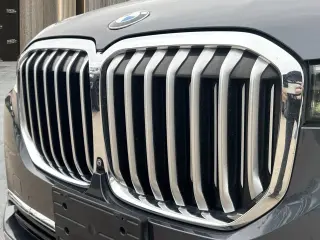 2020 BMW X7