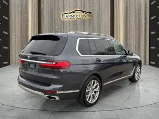 2020 BMW X7