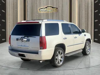 2012 CADILLAC Escalade