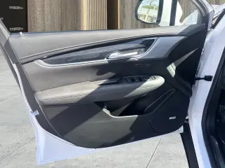2025 CADILLAC XT5