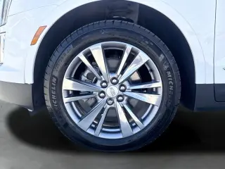 2025 CADILLAC XT5
