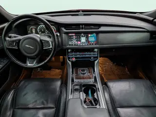 2018 Jaguar XF