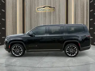 2022 Jeep Wagoneer