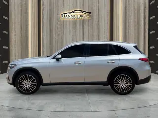 2023 Mercedes-Benz GLC 300