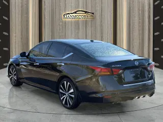 2020 Nissan Altima