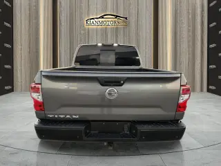 2021 Nissan Titan