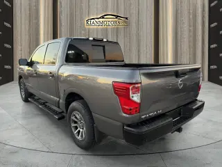 2021 Nissan Titan