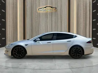 2025 Tesla Model S