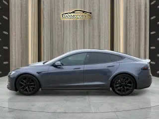 2022 Tesla Model S