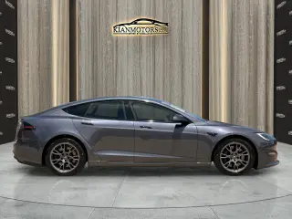 2022 Tesla Model S