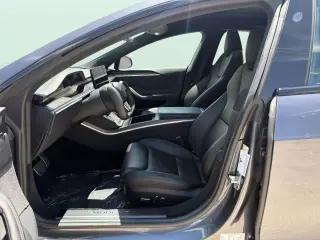 2022 Tesla Model S