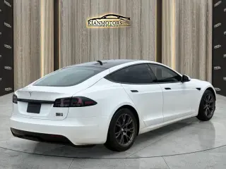 2022 Tesla Model S