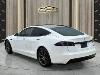 2022 Tesla Model S