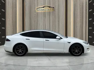 2022 Tesla Model S