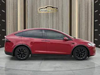 2022 Tesla Model X