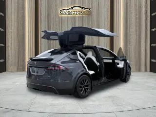 2022 Tesla Model X