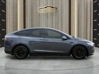2022 Tesla Model X