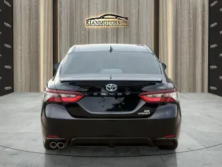 2022 Toyota Camry Hybrid