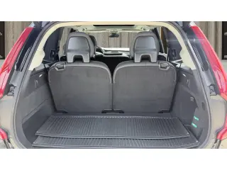 2025 Volvo XC90 plug-in hybrid