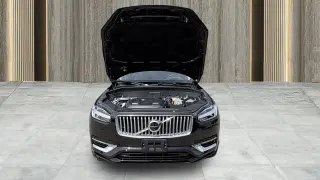 2025 Volvo XC90 plug-in hybrid