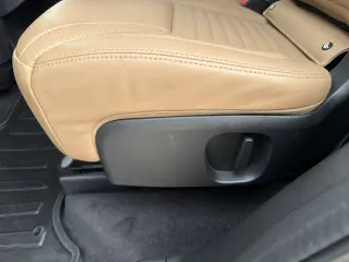 2023 Land Rover Discovery