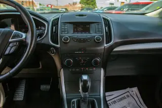 2017 Ford Edge