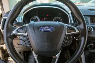 2017 Ford Edge