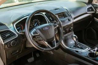2017 Ford Edge