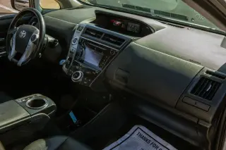 2017 Toyota Prius v