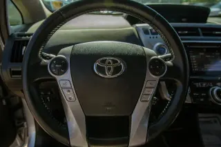 2017 Toyota Prius v