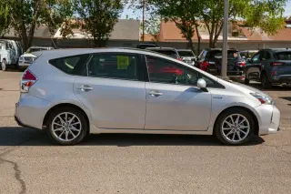 2017 Toyota Prius v